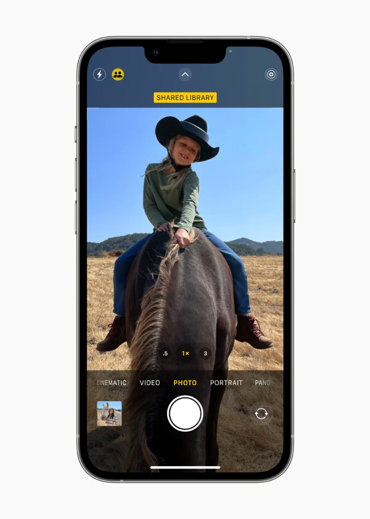 Apple WWDC22 iOS16 iCloud Shared Photo Library Camera app 220606 Apple WWDC22 iOS16 iCloud Shared Photo Library Camera app 220606