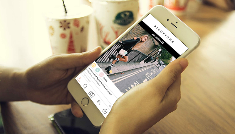 21Buttons: il fashion è social