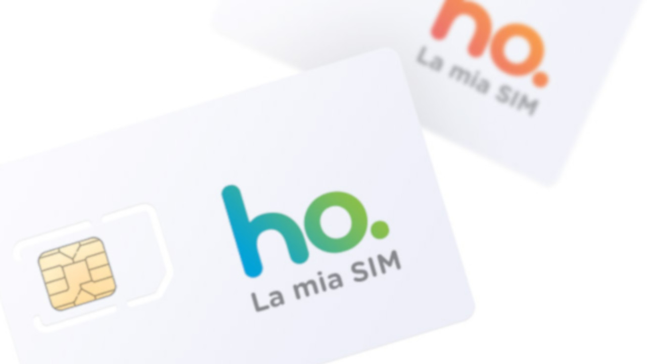 homobile sim 720 ntivvi Due sim Ho Mobile su sfondo bianco e con due diversi logotipi